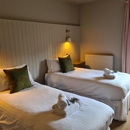 Priory Inn Tetbury Ngoại thất bức ảnh