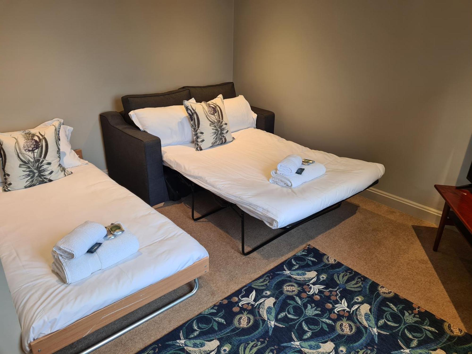 Priory Inn Tetbury Ngoại thất bức ảnh