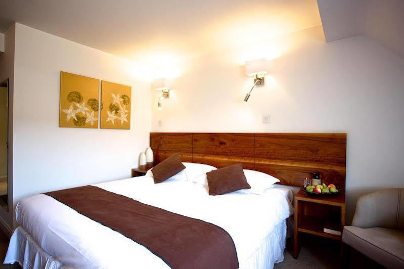 Priory Inn Tetbury Ngoại thất bức ảnh