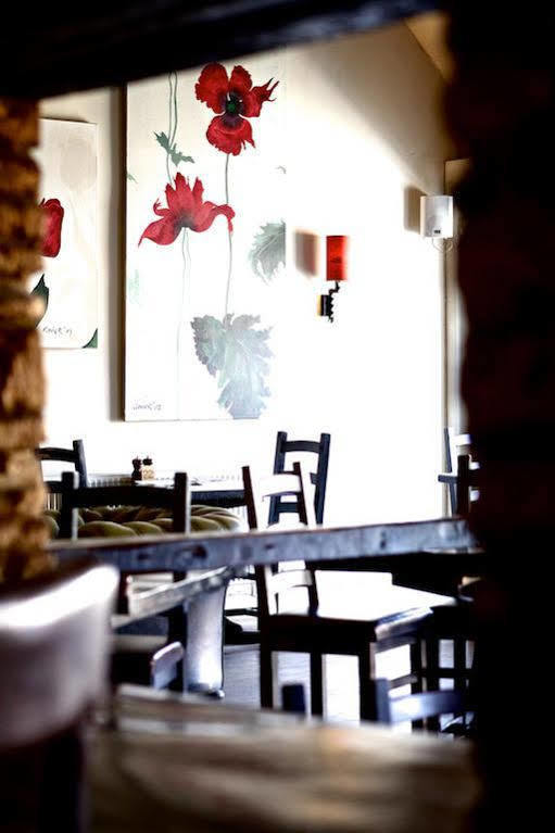 Priory Inn Tetbury Ngoại thất bức ảnh