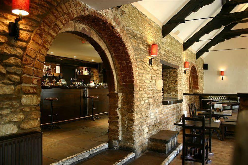 Priory Inn Tetbury Ngoại thất bức ảnh
